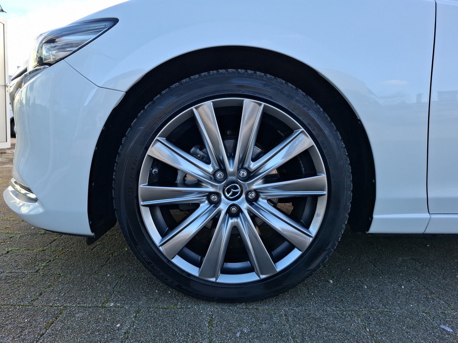 MAZDA 6 Kombi 2.5 Takumi AUTOMATIK / AHK / LEDER / SCH - Image 18