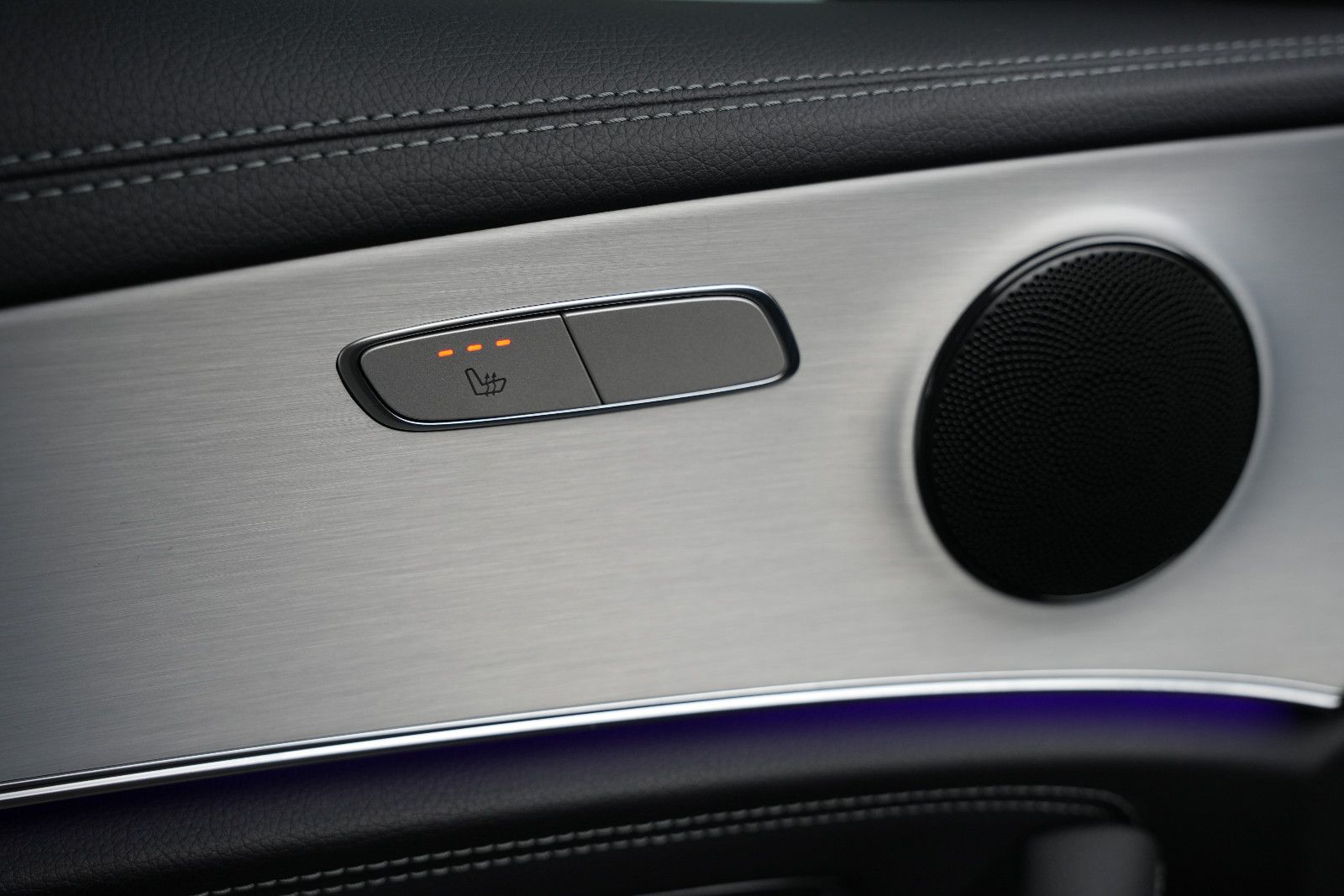 Fahrzeugabbildung Mercedes-Benz E 300 de/Plug-in/Leder/Ambiente/LED/360°Cam/SHZ/