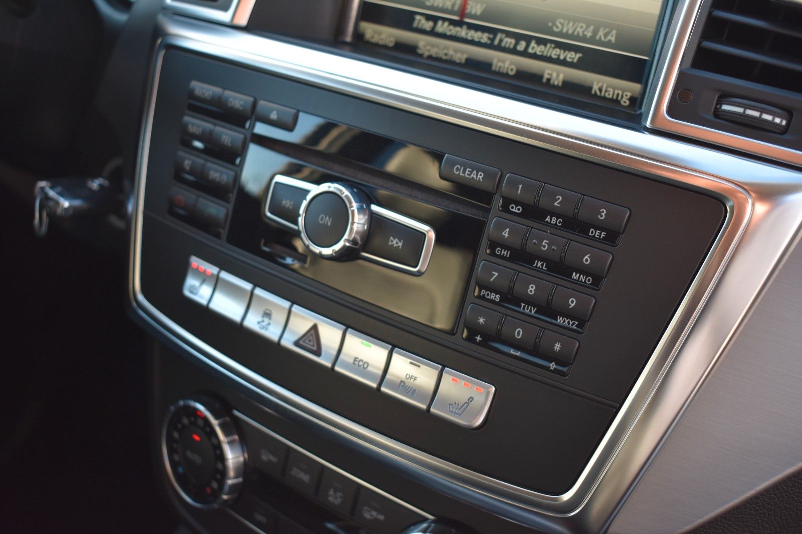 Fahrzeugabbildung Mercedes-Benz ML 350 CDI BlueTec AHK GSD Intel.Light.Sys.Onlin