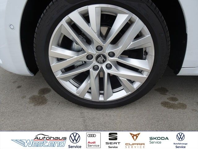 Fahrzeugabbildung SKODA Octavia Combi Selection 1.5l TSI MHEV 110kW DSG