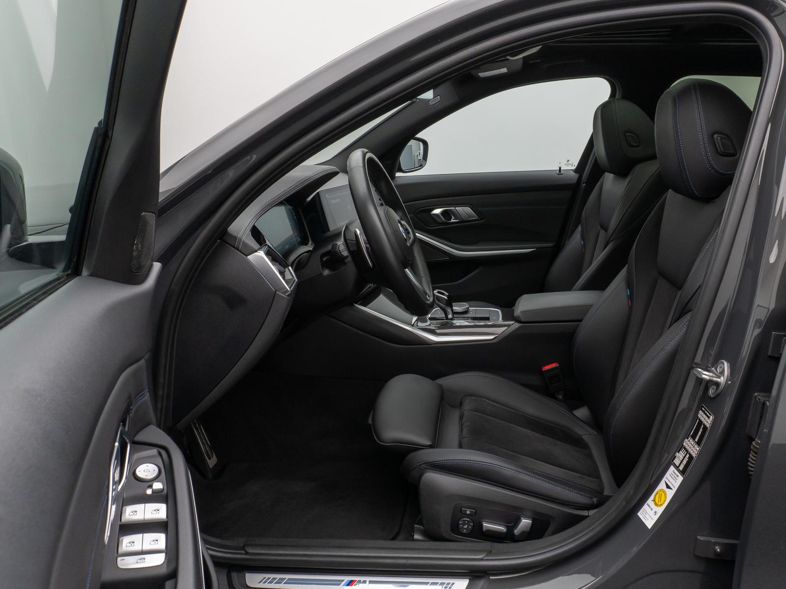 BMW 320i M Sport Panorama Kamera DAB H/K AHK 19Zoll
