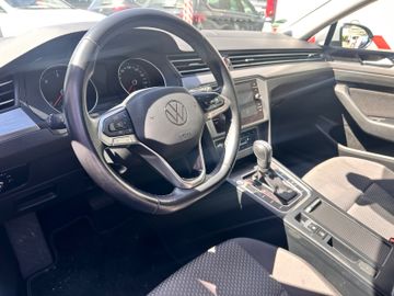 Volkswagen Passat Variant - 11