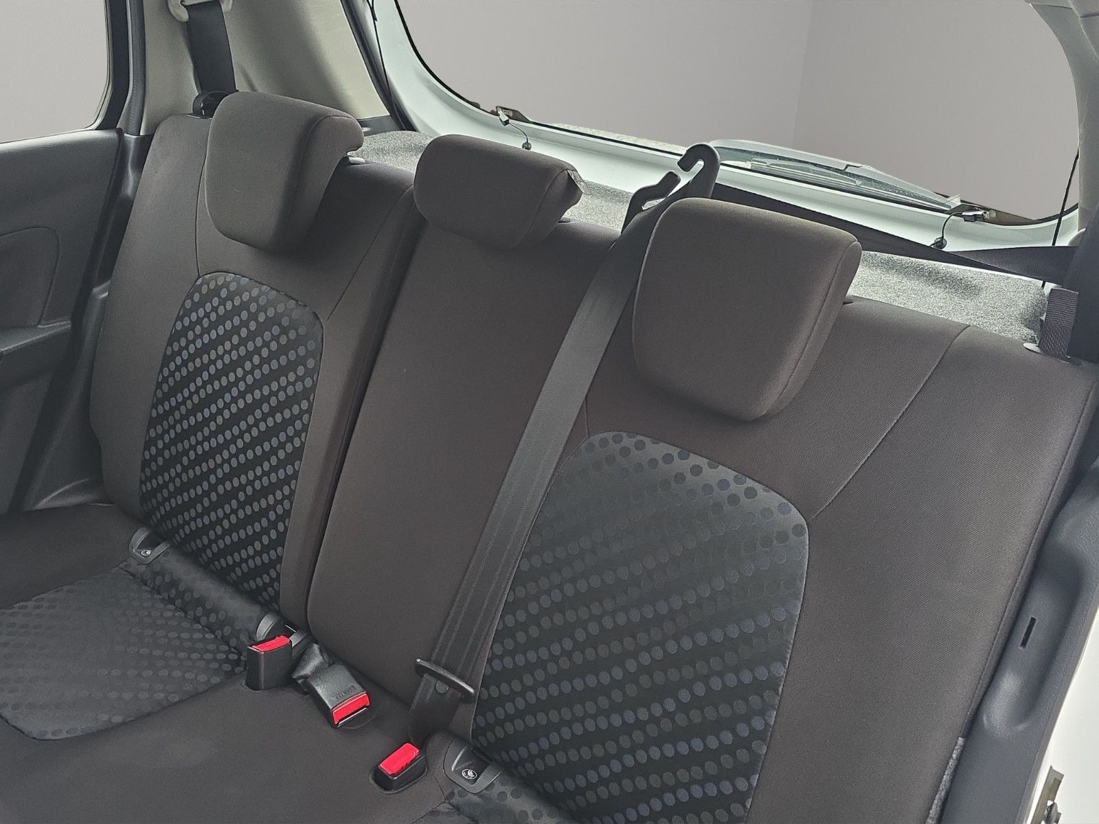 Fahrzeugabbildung Suzuki Celerio Club AUS 1.HAND+WENIG KM+TÜV SERVICE NEU