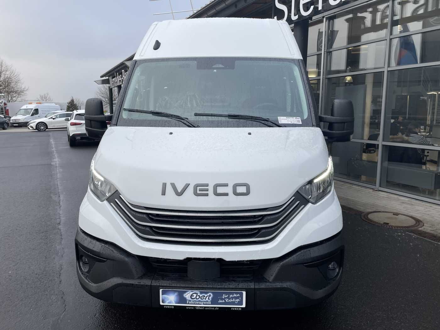 Fahrzeugabbildung Iveco Daily 35S18 A8 3.0L *AHK*Automatik*LED*Standh*