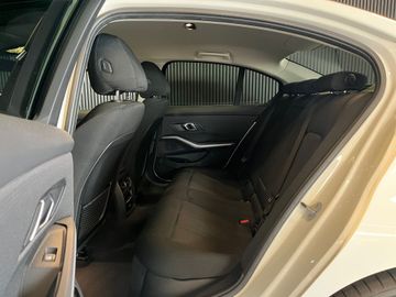 BMW 320 - 10