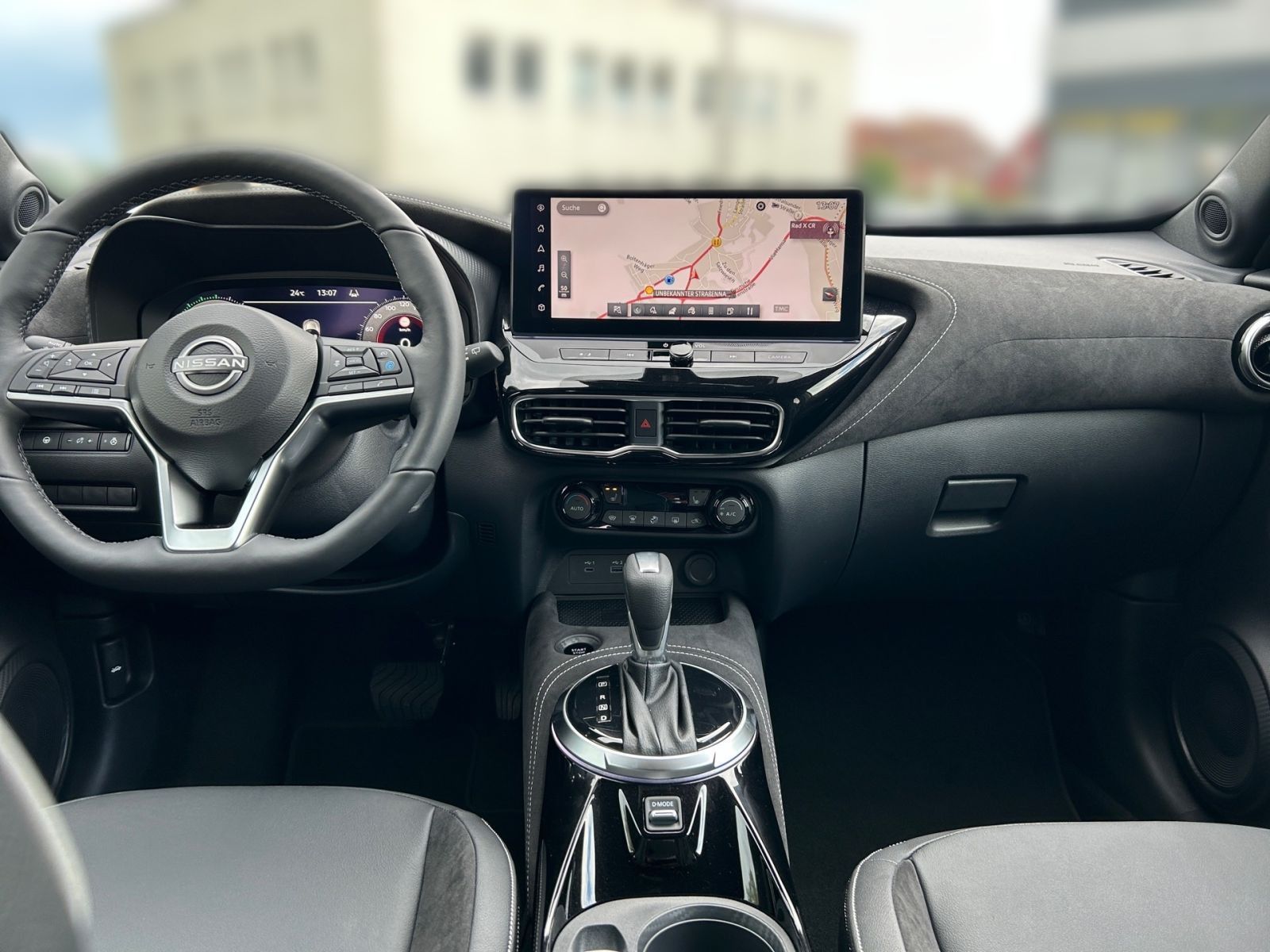 Fahrzeugabbildung Nissan JUKE 1.6 HYBRID N-Design Tech ProPILOT