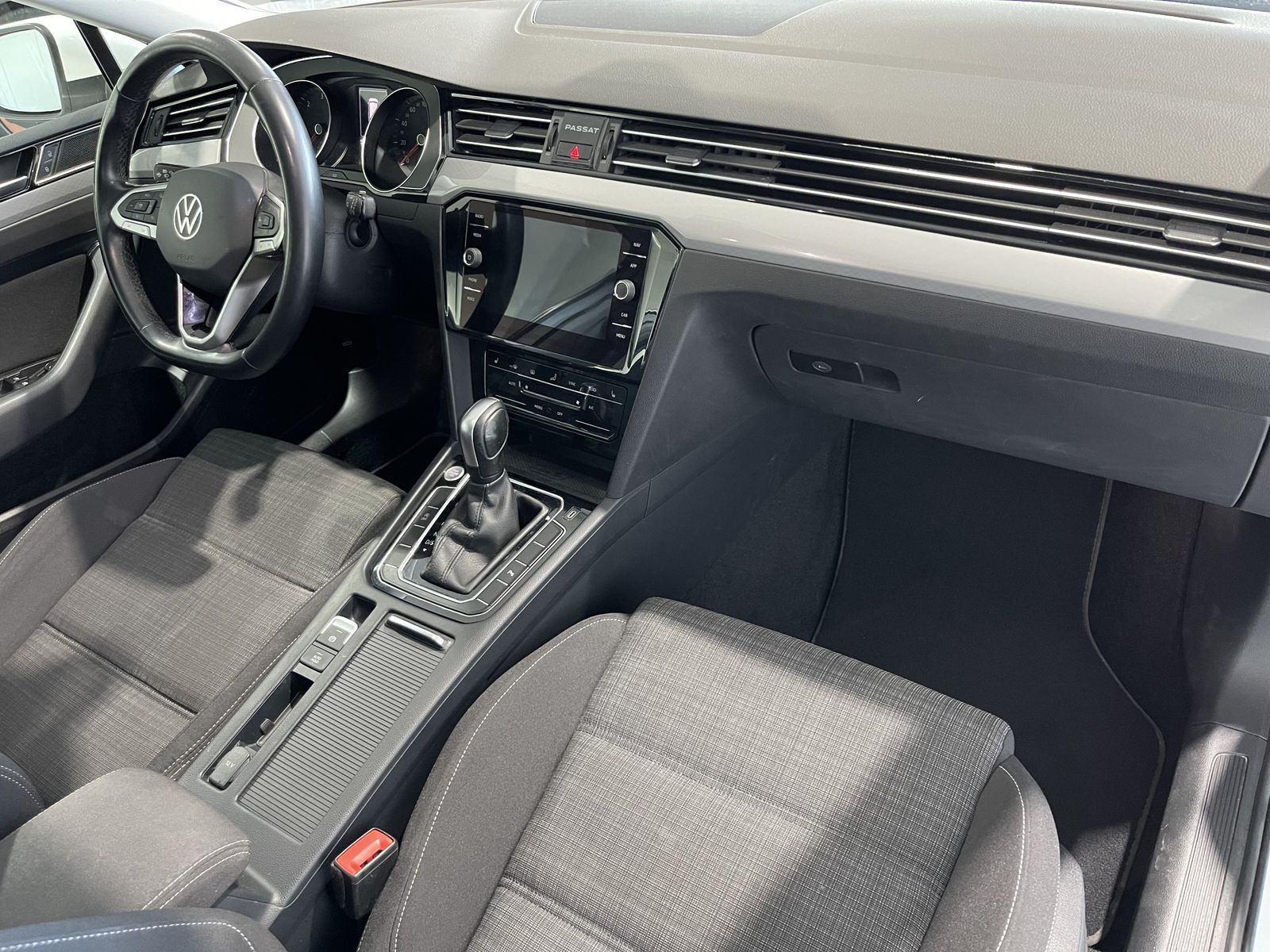 Fahrzeugabbildung Volkswagen Passat Variant  2.0 TDI*AHK**Cam*ACC*LED-Matrix*