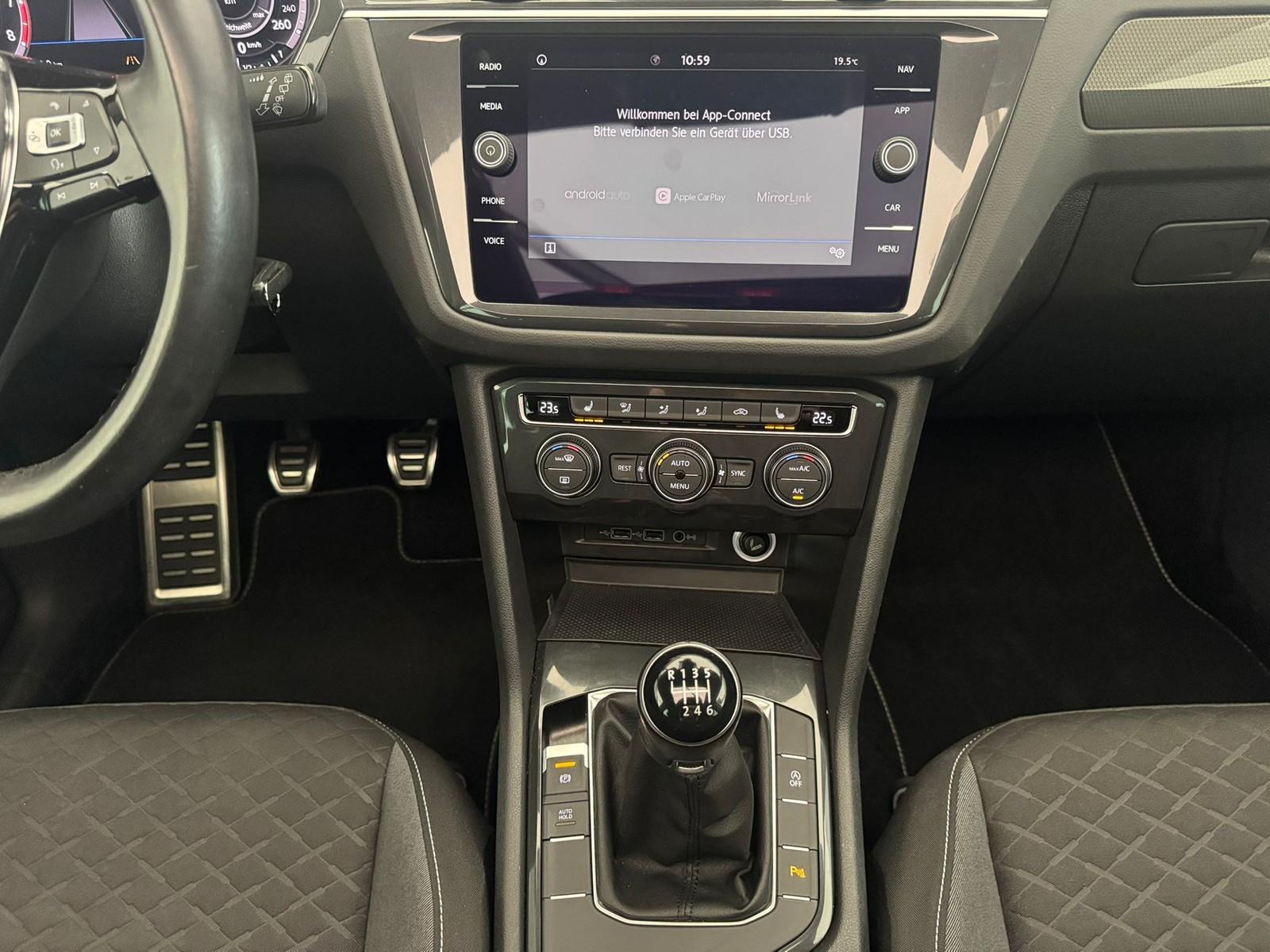 Volkswagen Tiguan Join 1.4TSI+AHK+PANO+HUD+APP+SIDE+SHZ-HIN