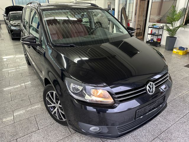 Volkswagen Touran 1.6 TDI*NAVI*PDC*TEMP*LEDR*SHZ*TÜV-NEU*SH