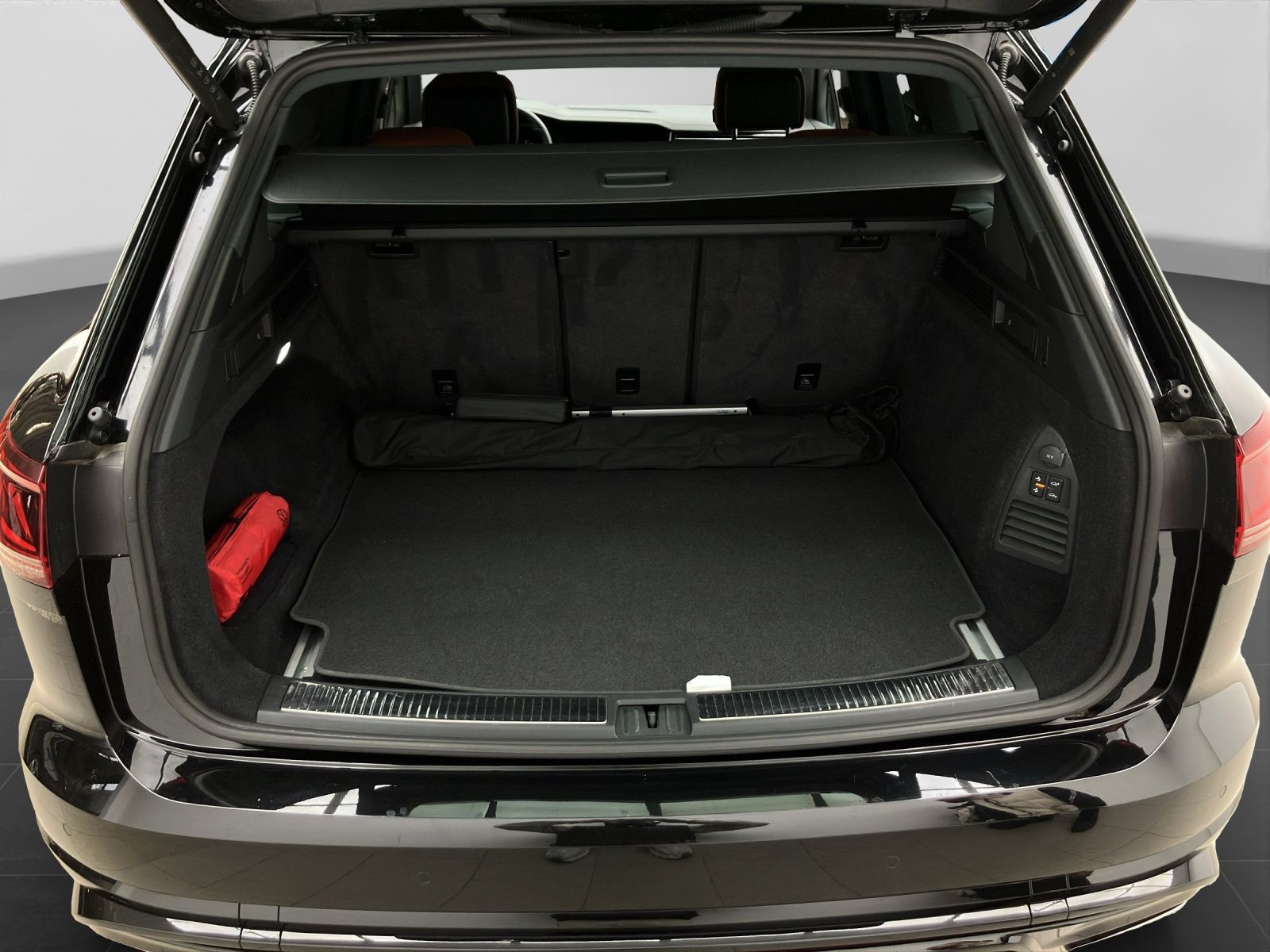Volkswagen Touareg - Bild 17