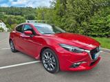Mazda 3 2.0 SKYACTIV-G 120 Signature+  - rote Mazda 3