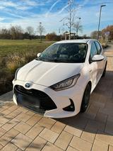 Toyota Yaris Hybrid 1.5 - Toyota Yaris Gebrauchtwagen in Hannover