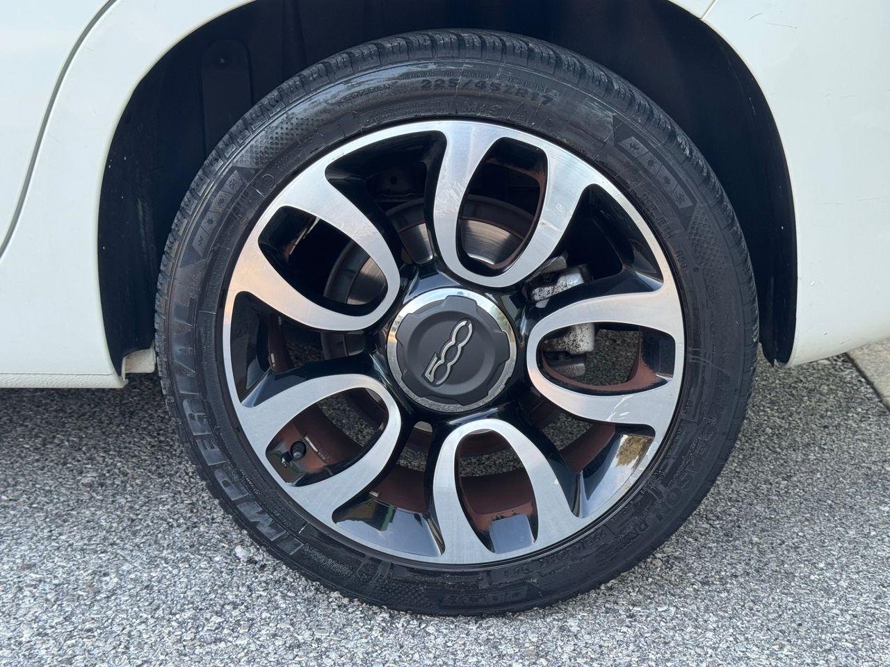 Fiat 500L 2012 — engine 1.248 cm³, 84 HP (62kW)