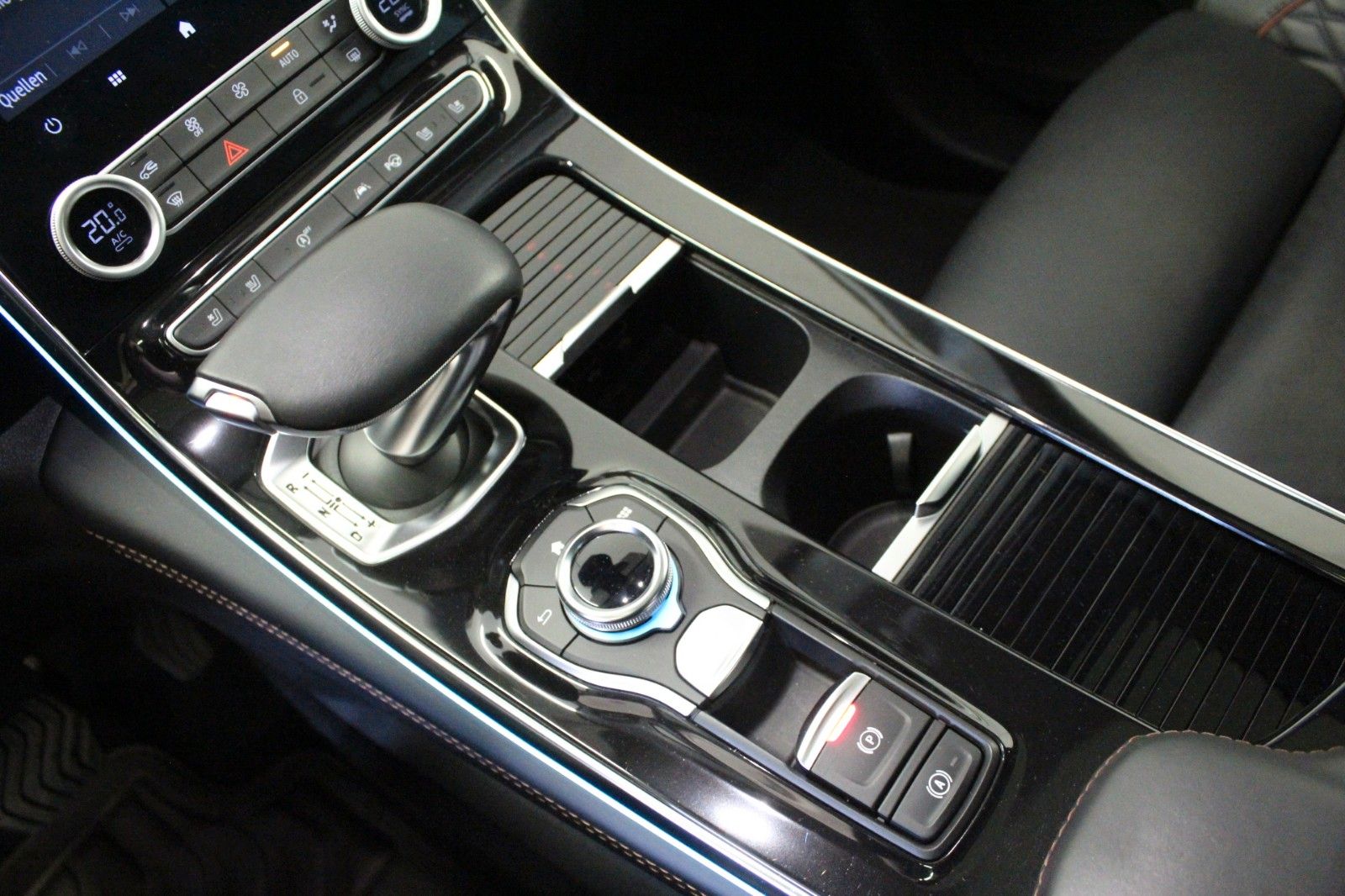 Fahrzeugabbildung Renault Espace Initiale Paris dCi 190 EDC *Volle Ausst.*