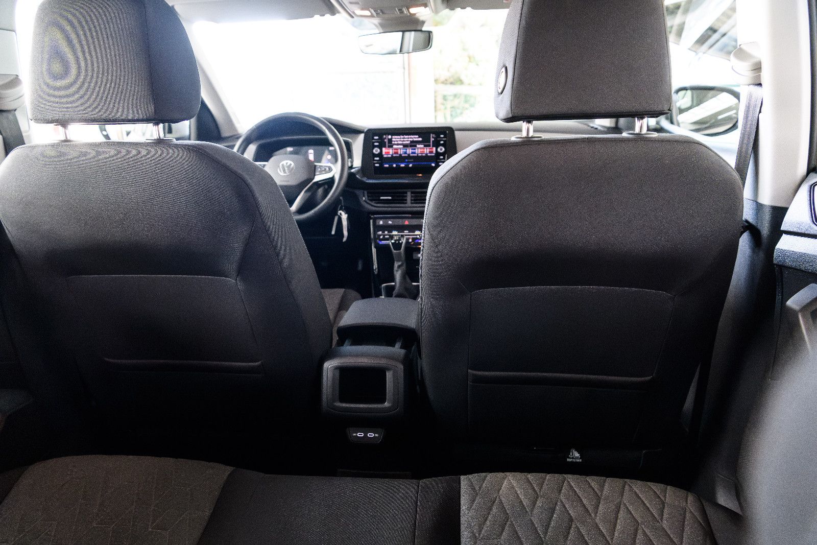 Fahrzeugabbildung Volkswagen T-Cross Life 1.0 TSI LED+KAMERA+NAVI+ACC+5 J.GAR