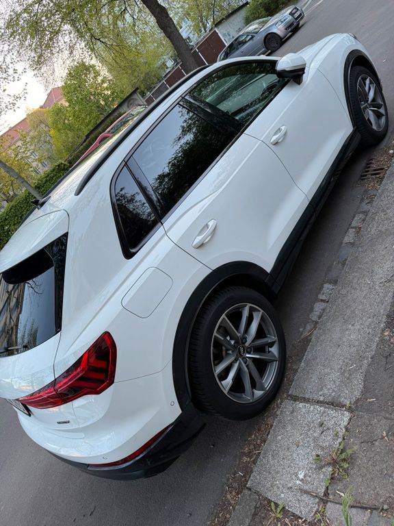 Image of Audi Q3