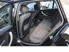 Fahrzeugabbildung BMW 320 Advantage 1hd Navi Tempo Scheckheftgepflegt