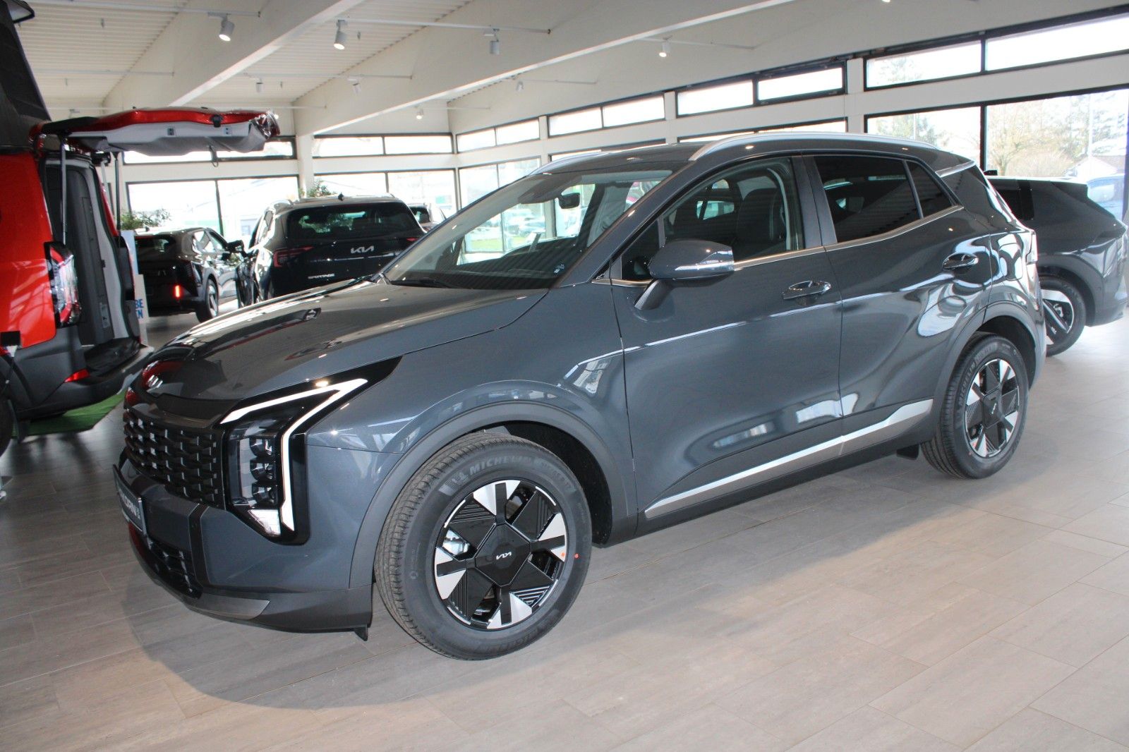 Fahrzeugabbildung Kia Sportage 1.6 T-GDI DCT Vision KOMFORT PAKET