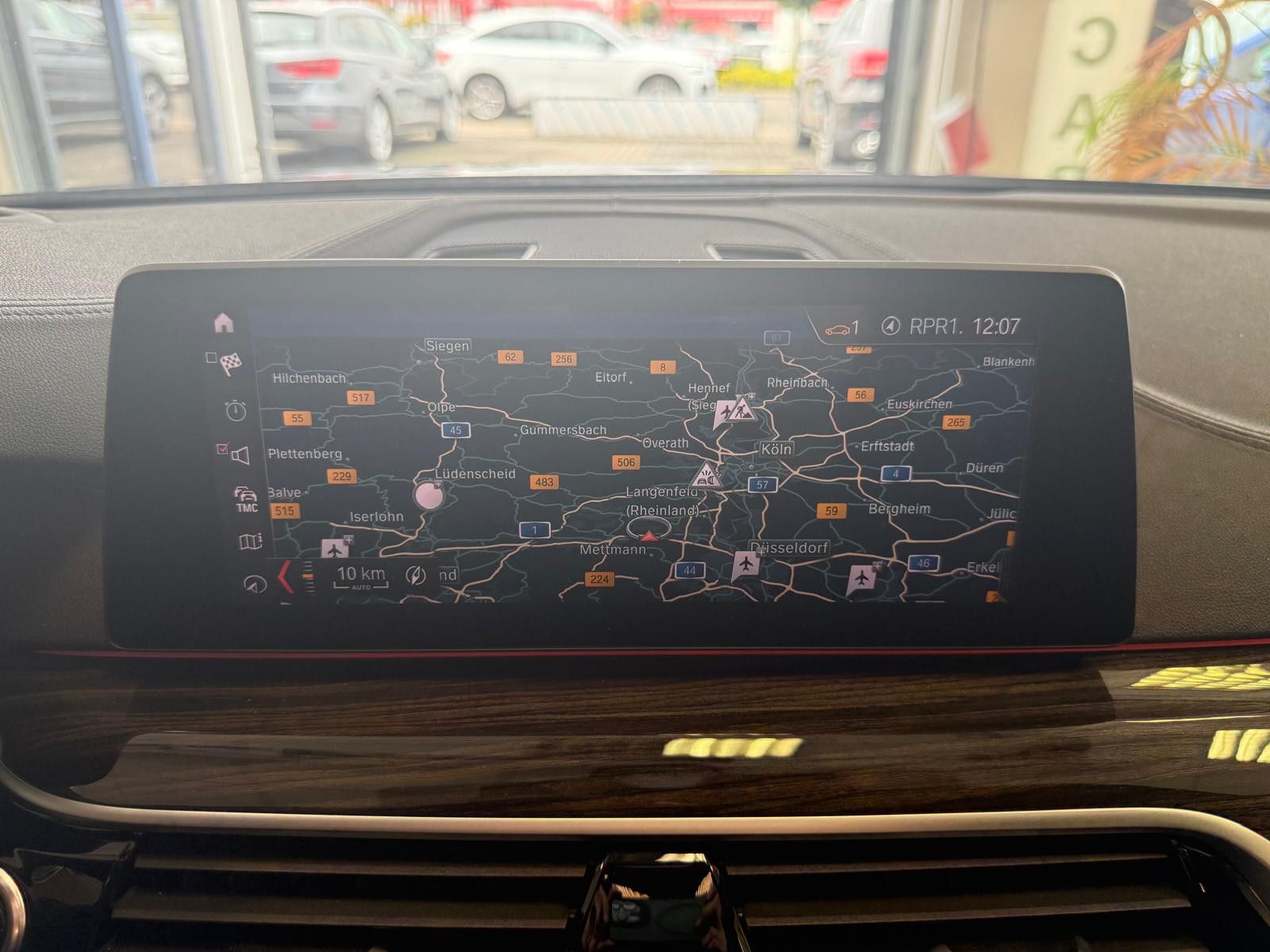 Fahrzeugabbildung BMW 540i Touring xDrive M /1.HAND/ SCHECKHEFT