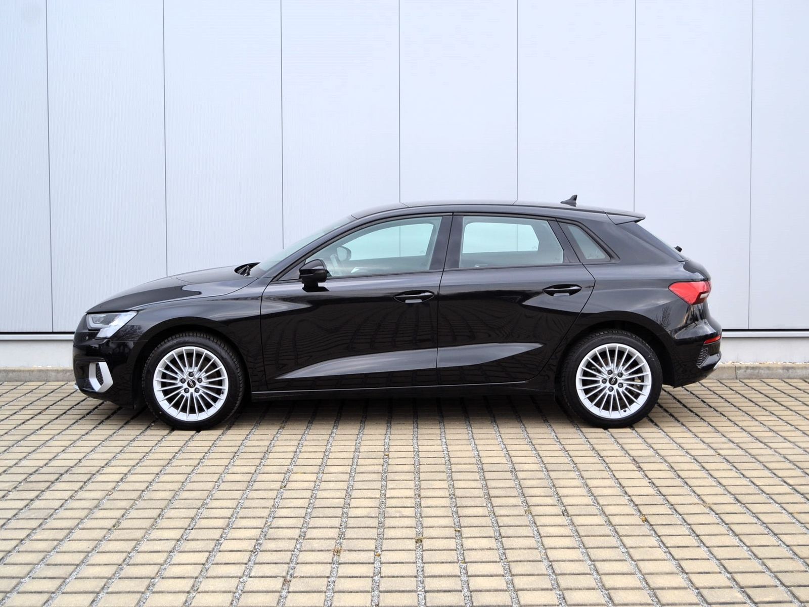 A3 Sportback 35 TFSI Advanced LED/NAVI+VZE/ACC/A
