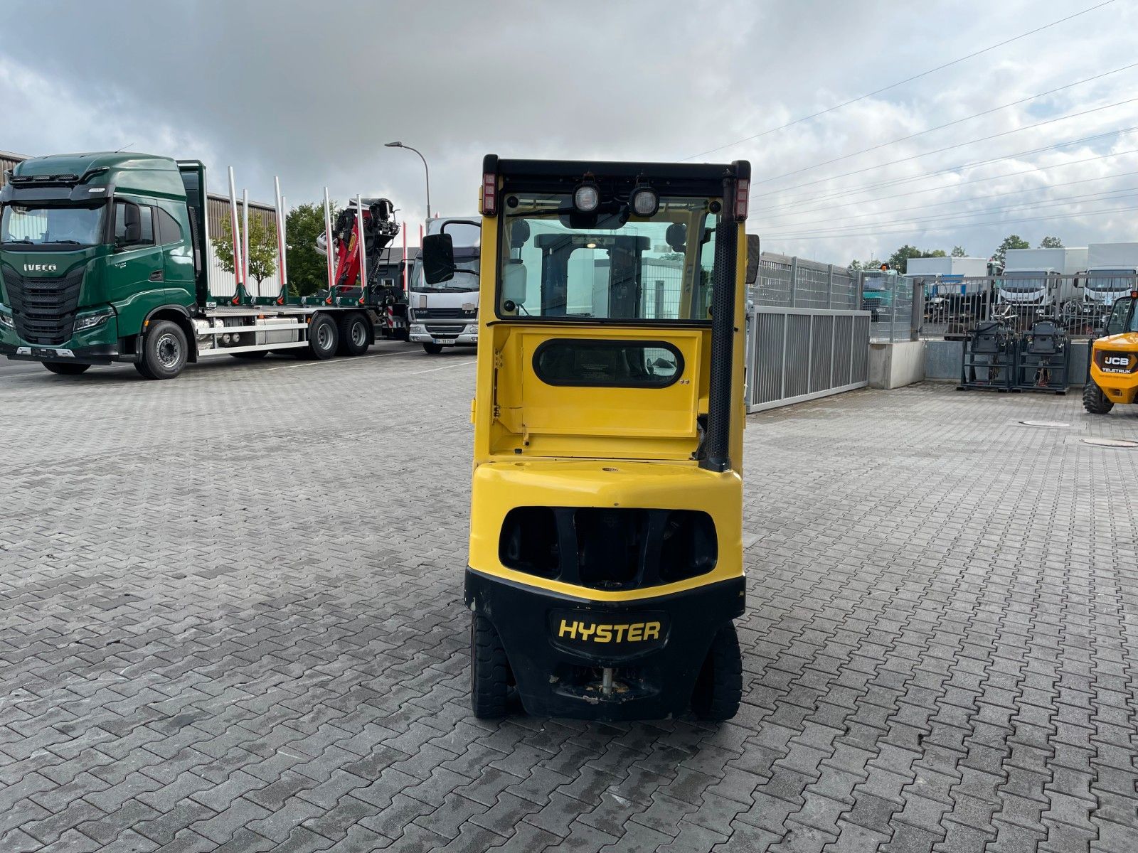 Fahrzeugabbildung Hyster H1.6 FT /  HH: 4.45m / 2.107h / SS