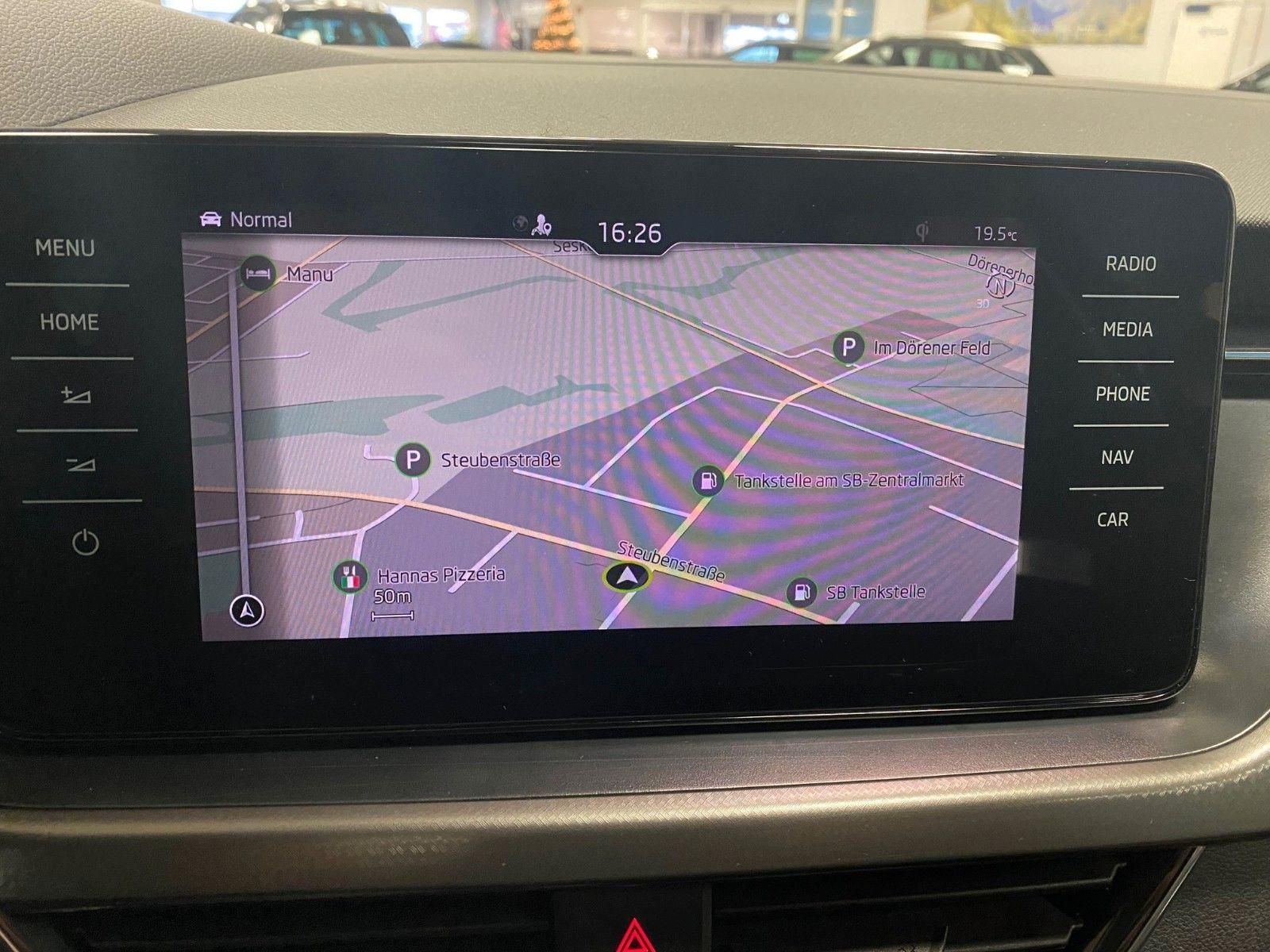 Fahrzeugabbildung SKODA Kamiq 1.5 TSI CLEVER+NAVI+Rück.KAMERA+ALLWETTER+