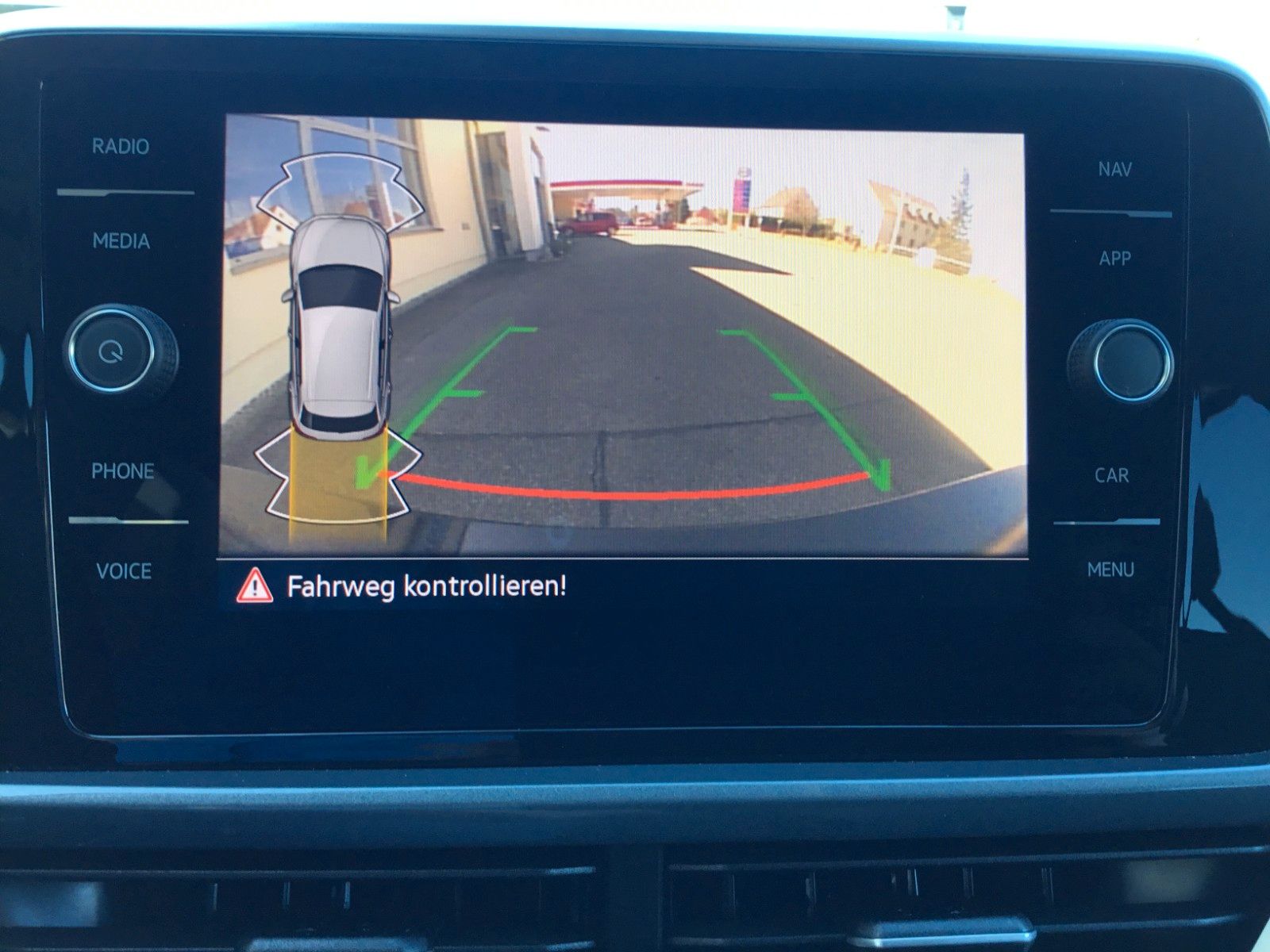 Fahrzeugabbildung Volkswagen T-Roc 1.5 TSI DSG Style+ACC+MatrixLED+Kessy+Navi