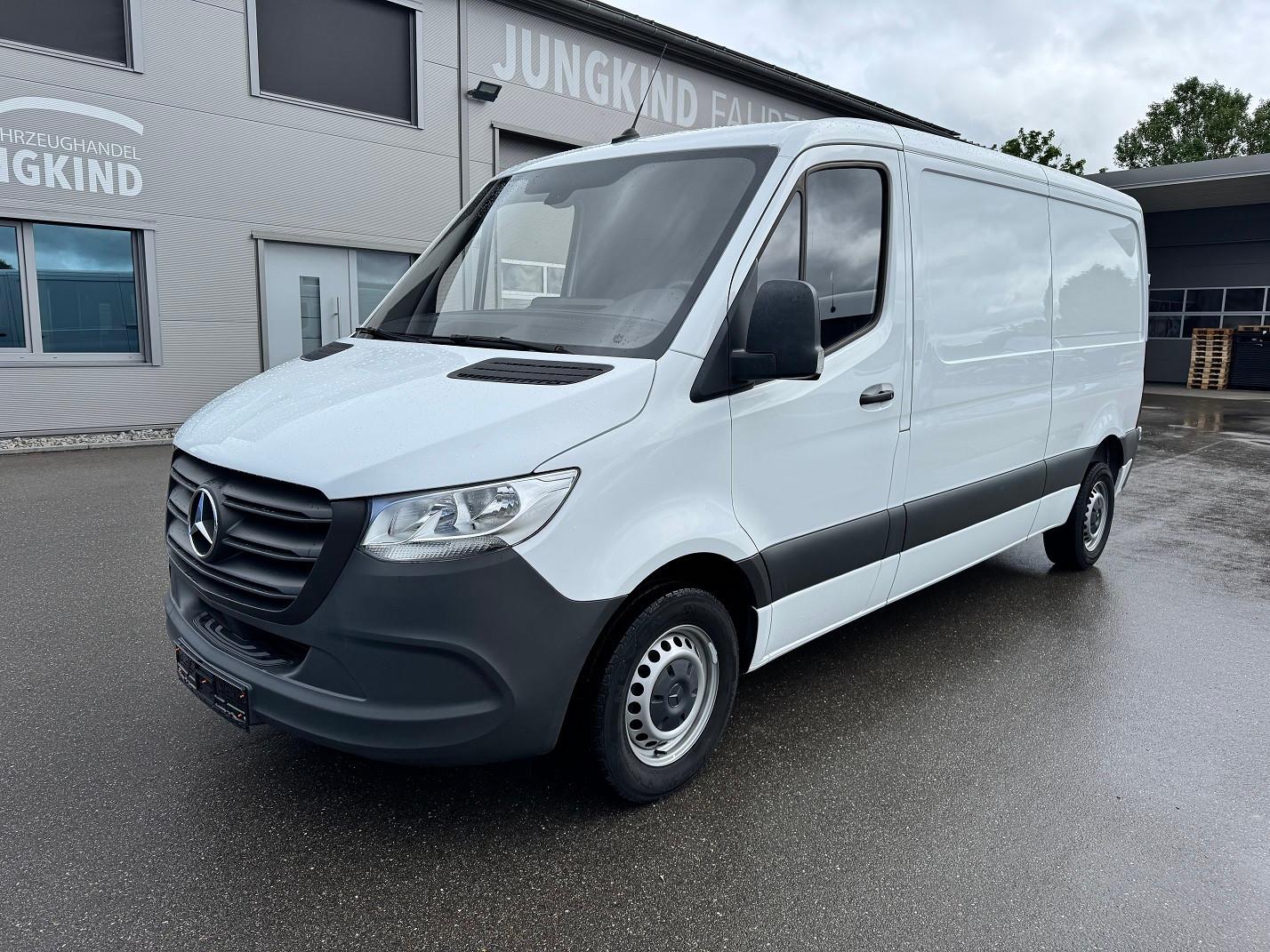 Mercedes-Benz Sprinter 215 CDI Flach Lang Klima FWD