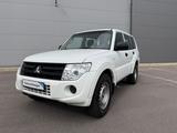 Mitsubishi Pajero 3.2 DI-D Inform Diesel AHK - Mitsubishi Pajero: Geländewagen