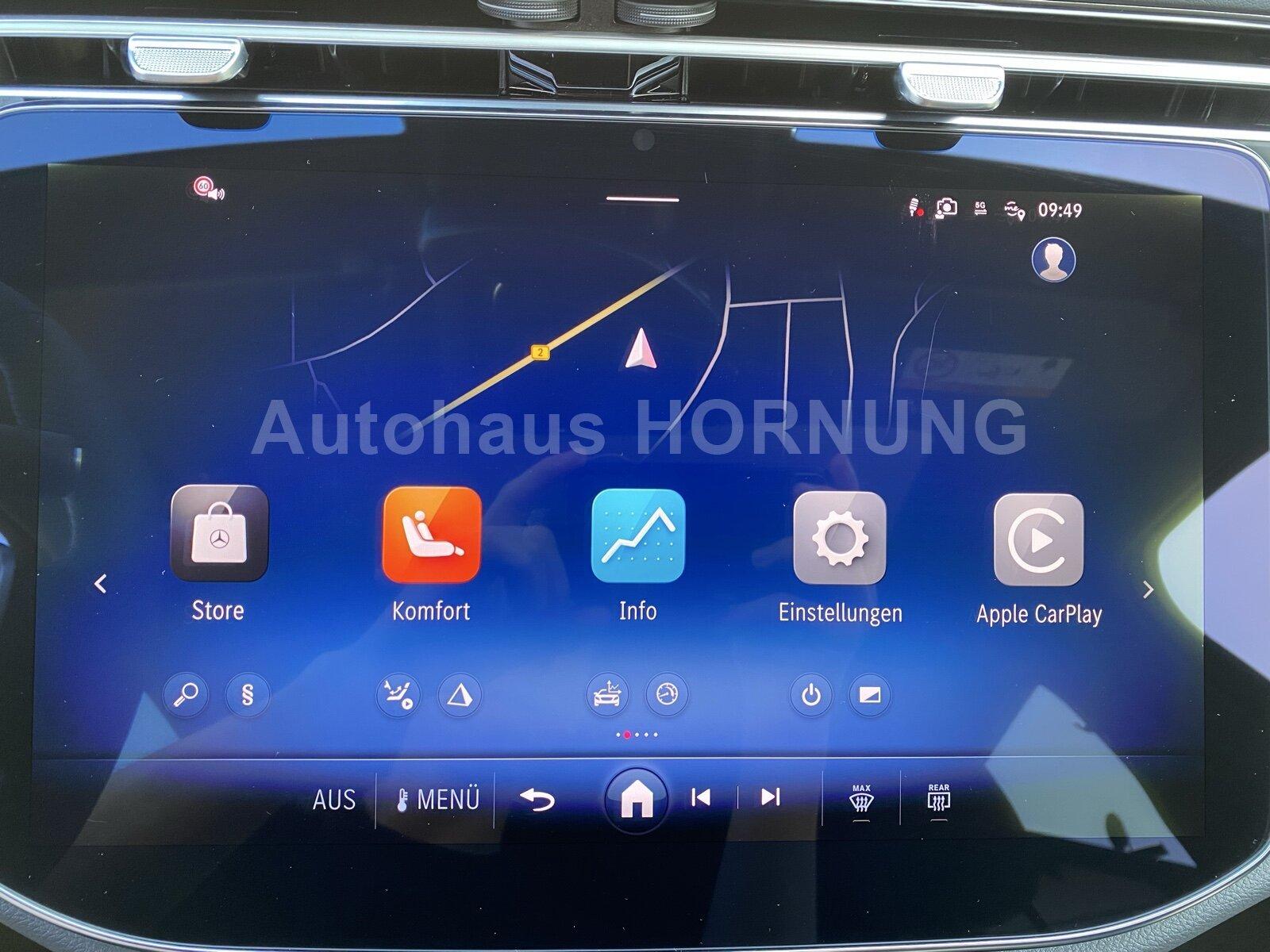 Mercedes-Benz E 220 d T-Modell AMG 360 DISTR AHK PANOSD MEMORY