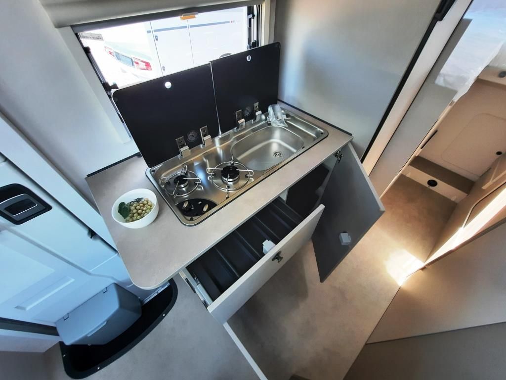 Fahrzeugabbildung LMC Tracer V 670 Verfüg./Sparen Sie 8.581,- €