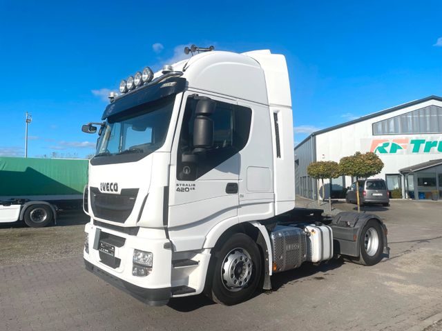 Iveco Stralis 420 mit 2-Kreis-Hydraulik / HI-WAY