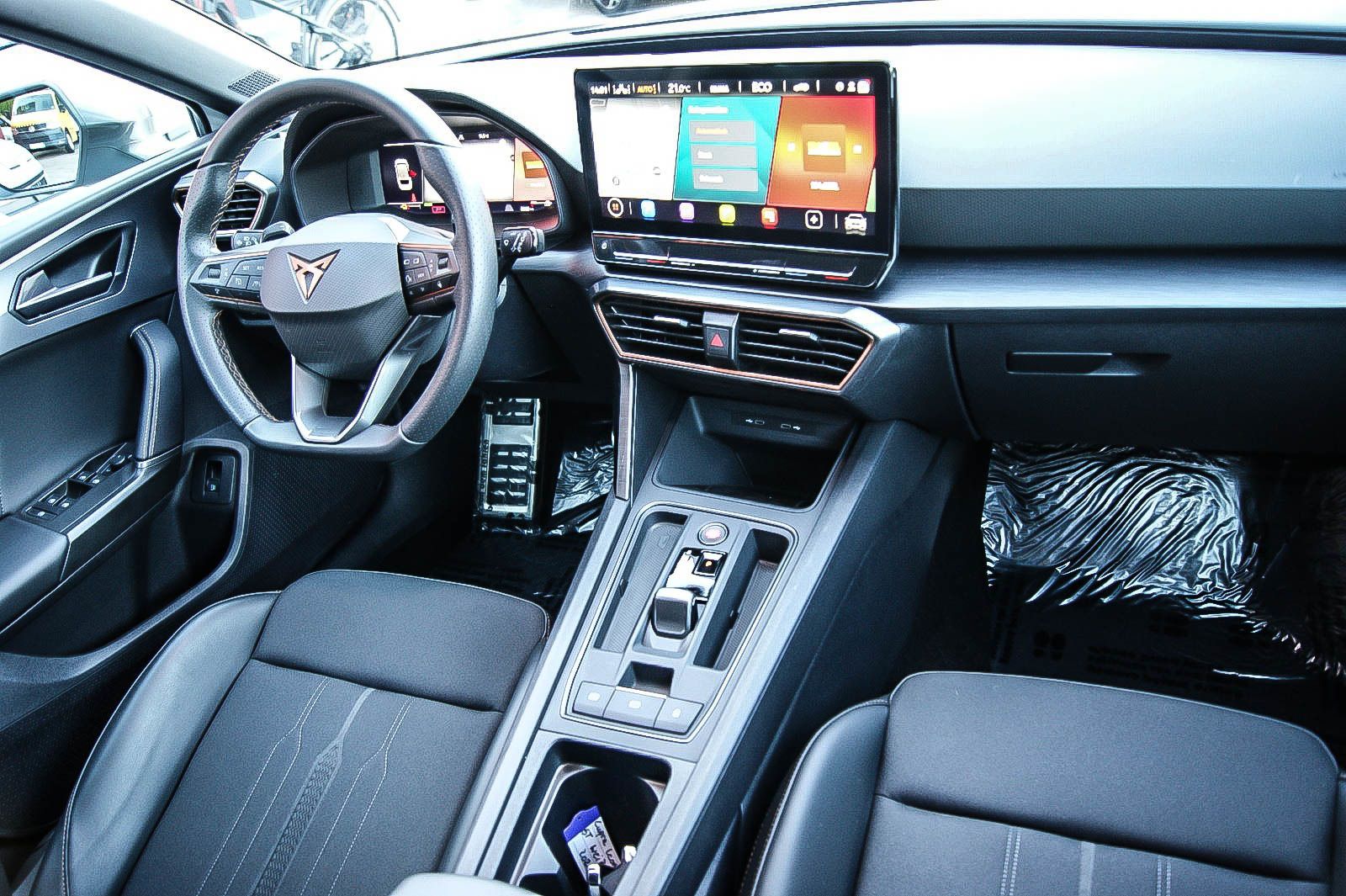 Fahrzeugabbildung CUPRA Leon Sportstourer e-HYBRID VIRTUAL ACC XL 1HAND