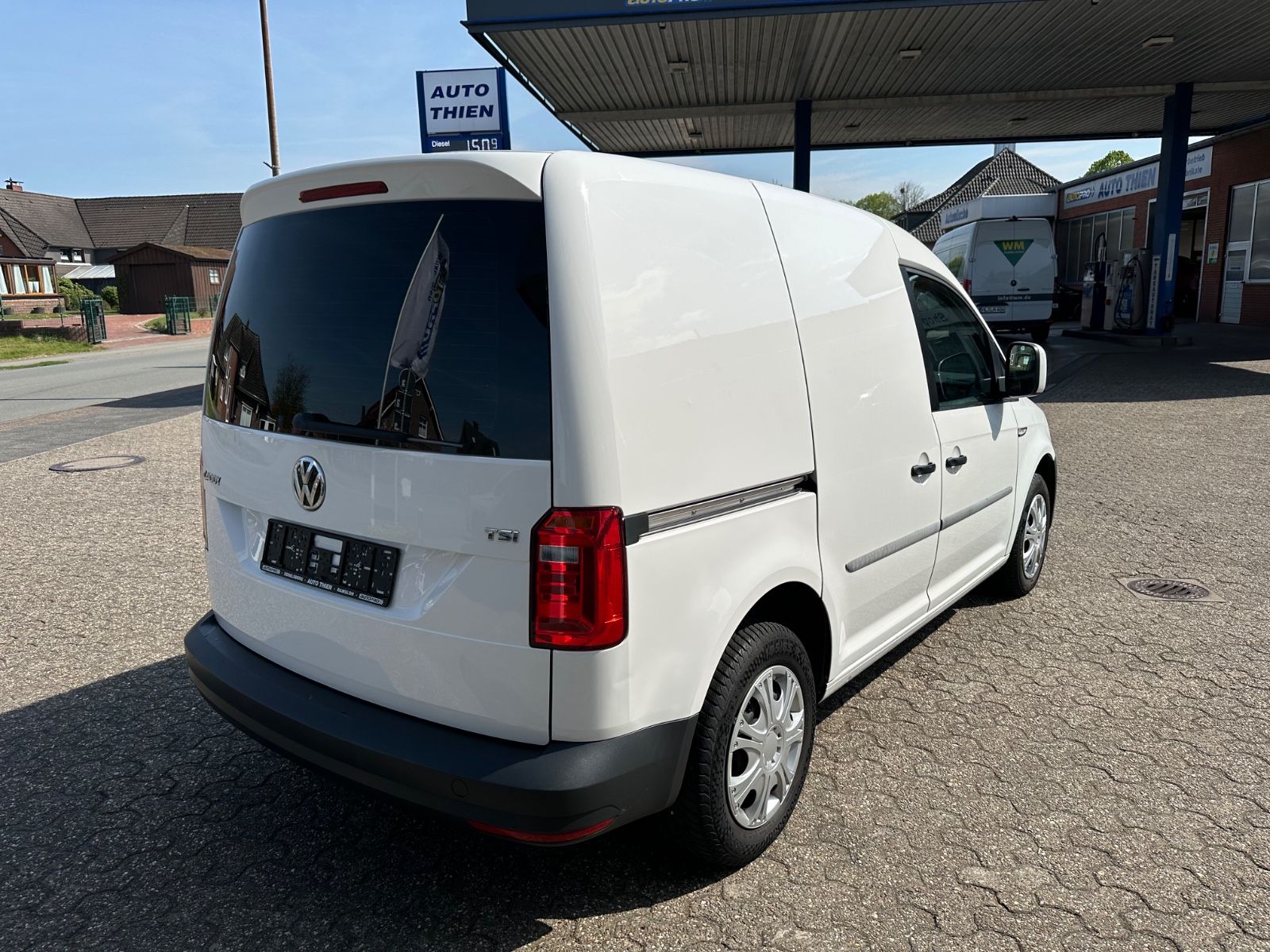 Fahrzeugabbildung Volkswagen Caddy 1.2 TSI Kasten Klima/GRA/BT/Heckklappe