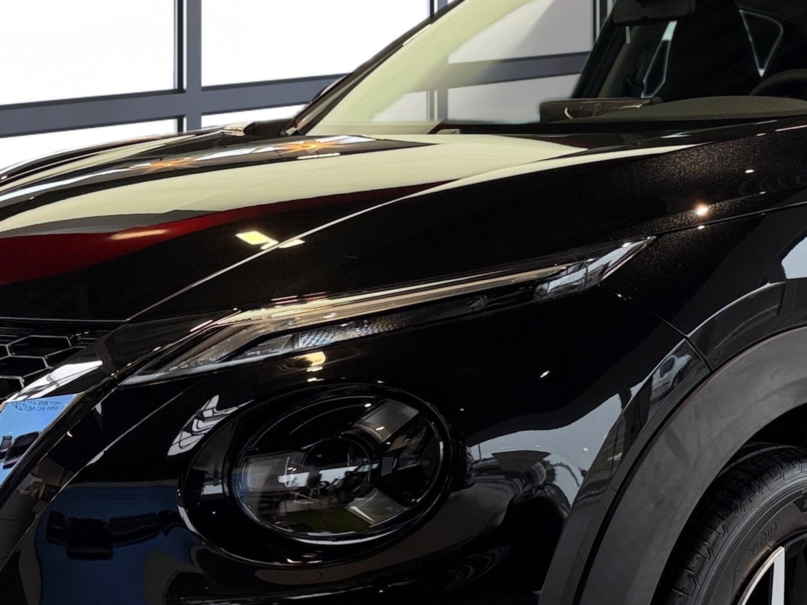 Fahrzeugabbildung Nissan JUKE 1.0 DIG-T 114 PS 6MT ACENTA NC Komfort