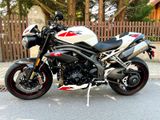 Triumph Speed Triple 1050 perfekter Zustand - SPEED TRIPLE