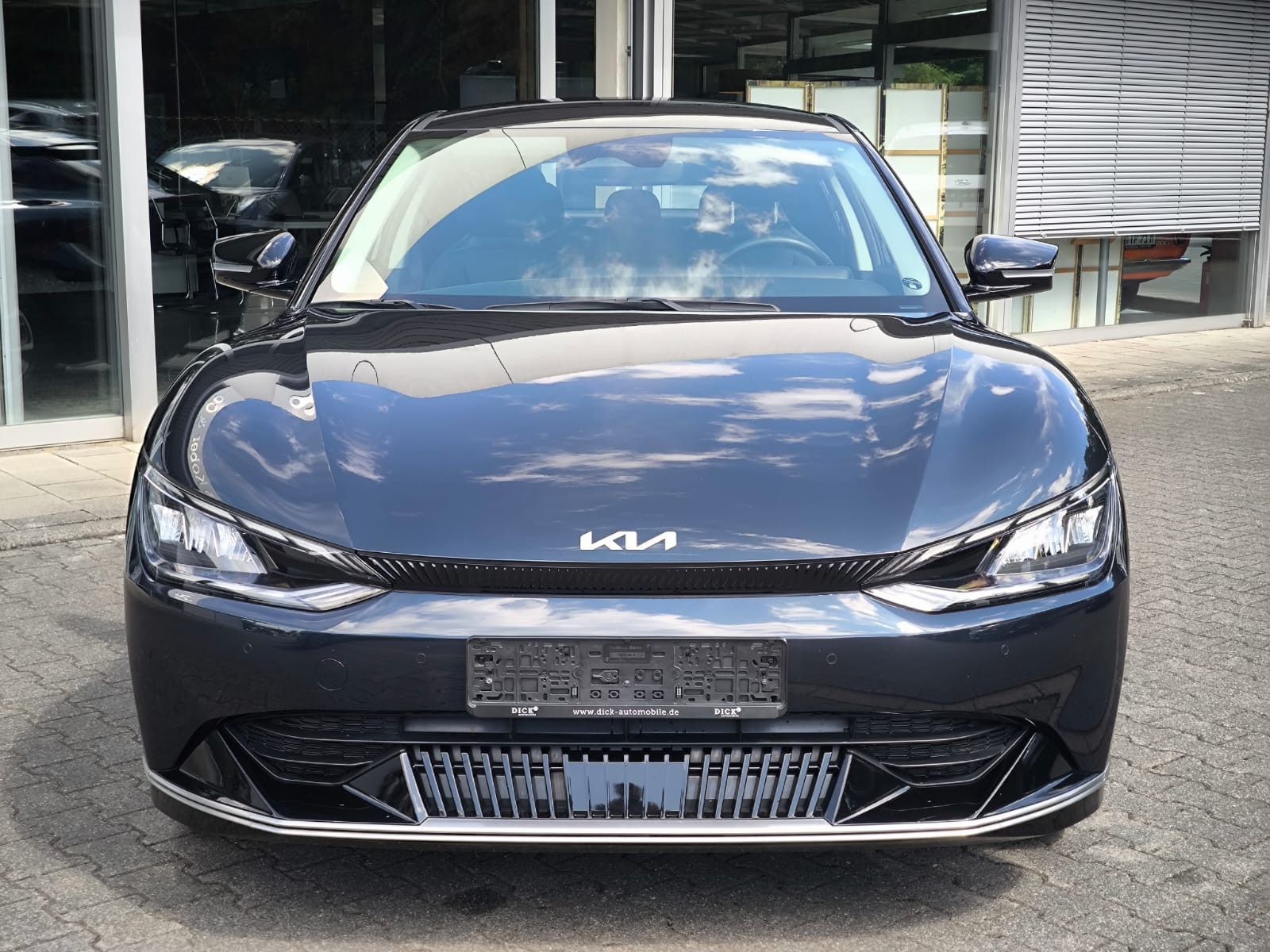 Fahrzeugabbildung Kia EV6 2WD NAVI+LED+SHZ+KAMERA+DAB+ACC+19"