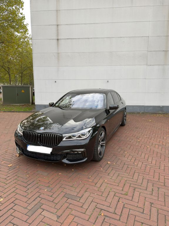 Image of BMW 750