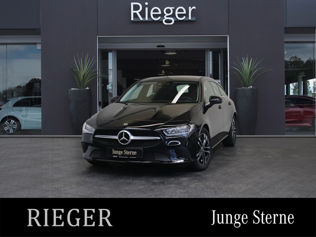 Mercedes-Benz CLA 200 Shooting Brake