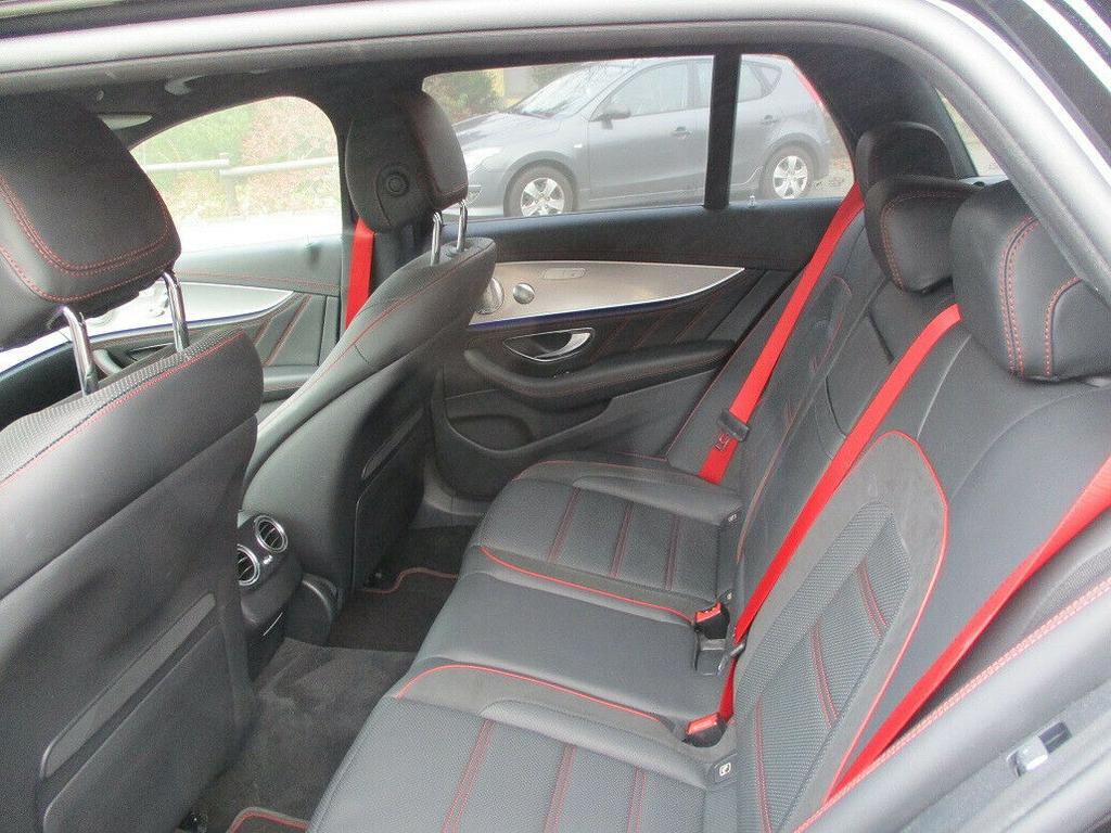 Mercedes-Benz E 43 AMG