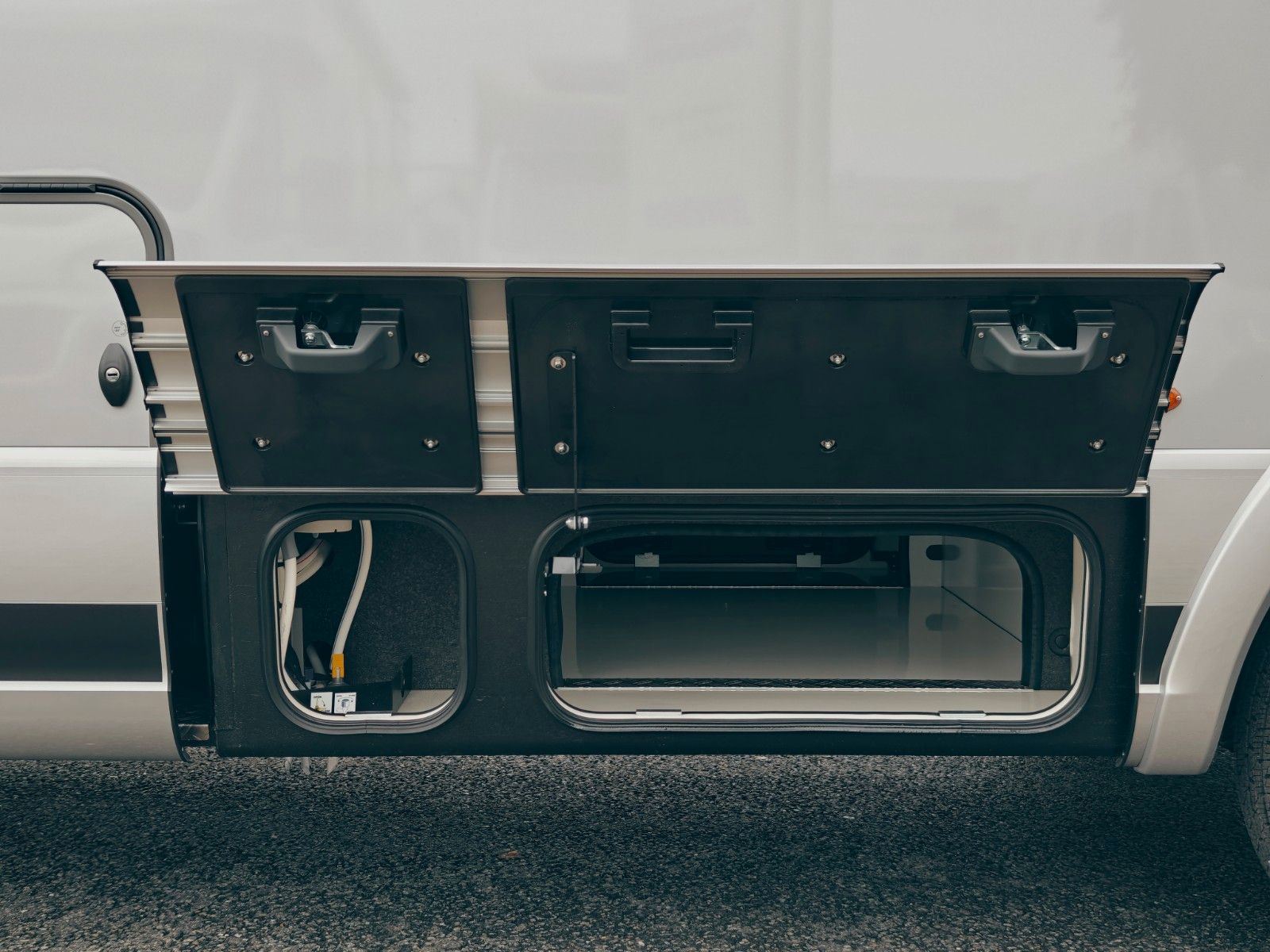 Fahrzeugabbildung HYMER / ERIBA / HYMERCAR B - KLASSE ML T 780 BLACKLINE