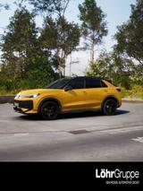 Volkswagen T-Roc R-Line 1.5 l eTSI DSG Pano, Navi, AHK, H&K