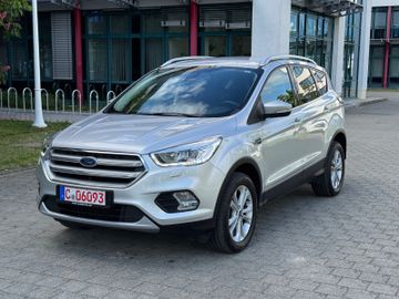 Ford Kuga - 1