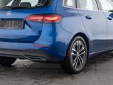 Mercedes-Benz B 200 d Progressive - : Blau, Van