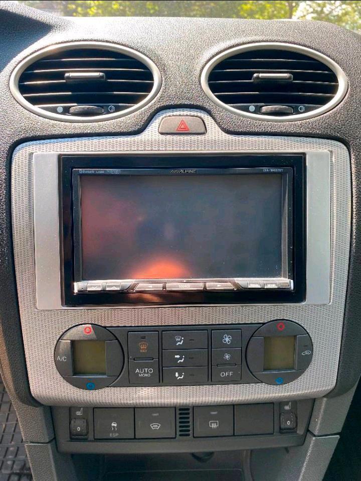 Ford Focus 2006 — photo 9