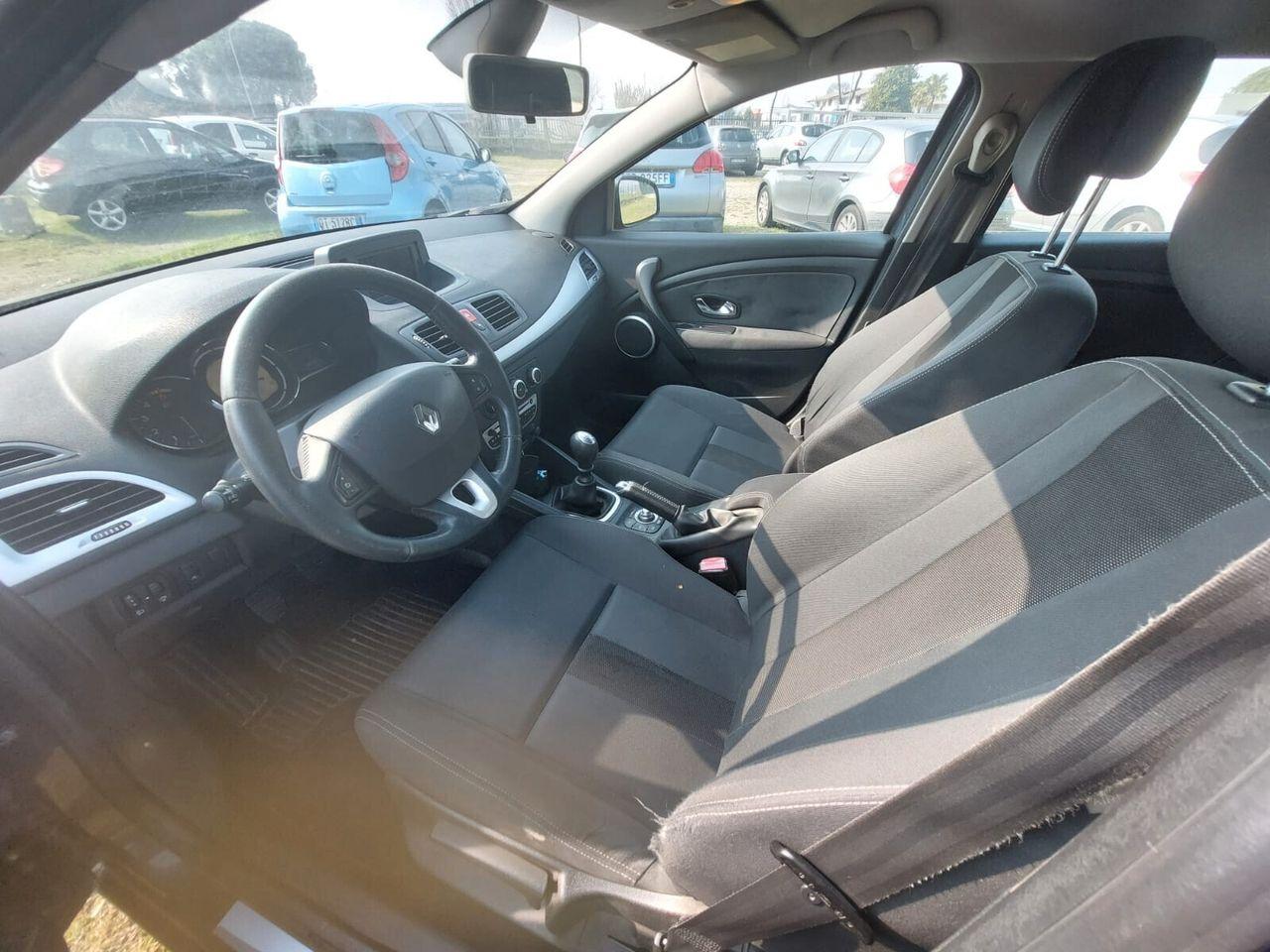 Renault Megane 2010 — photo 7