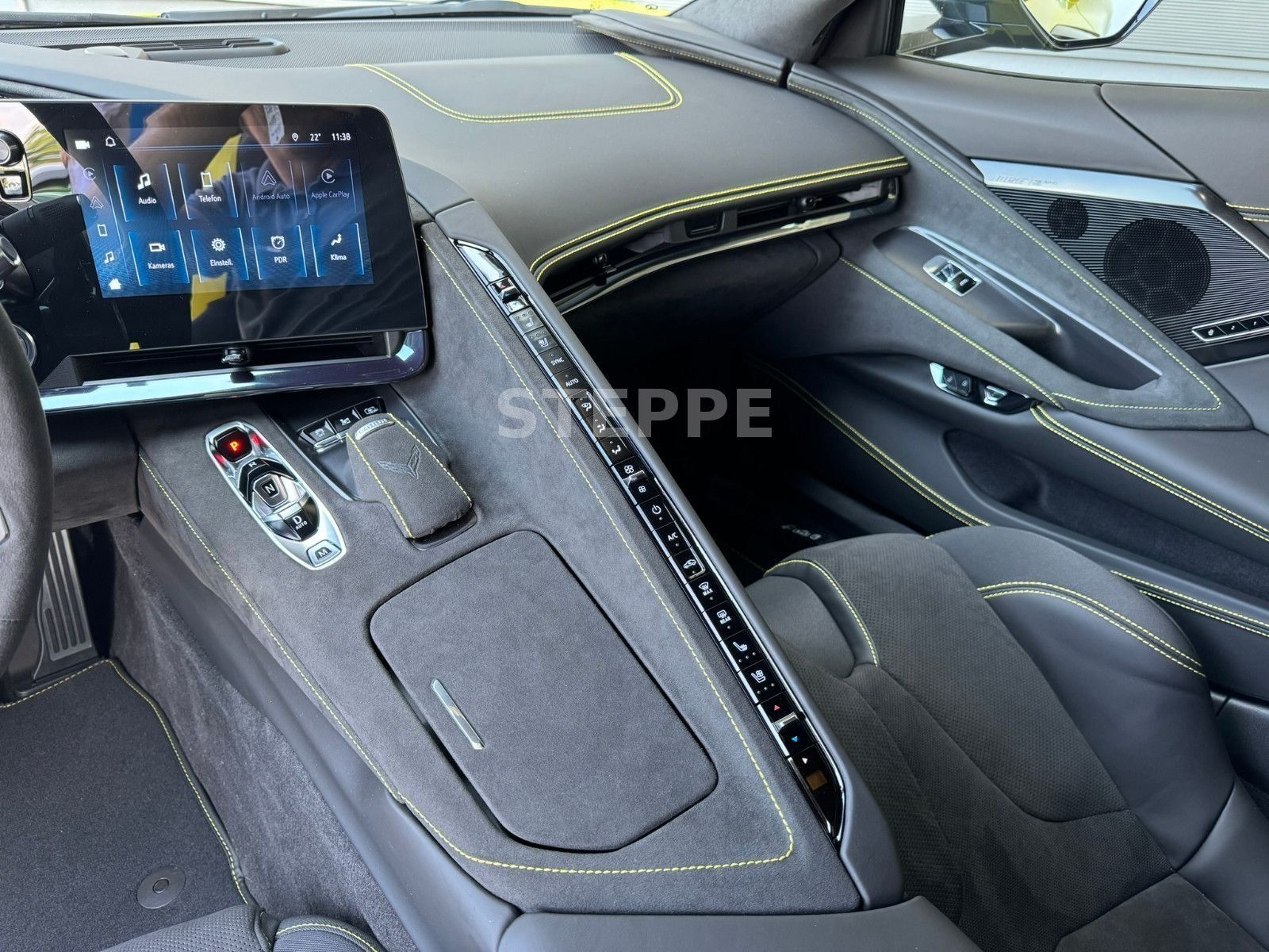 Corvette C8 Stingray Coupe 6,2 V8 3LT Europamodell STEPPE