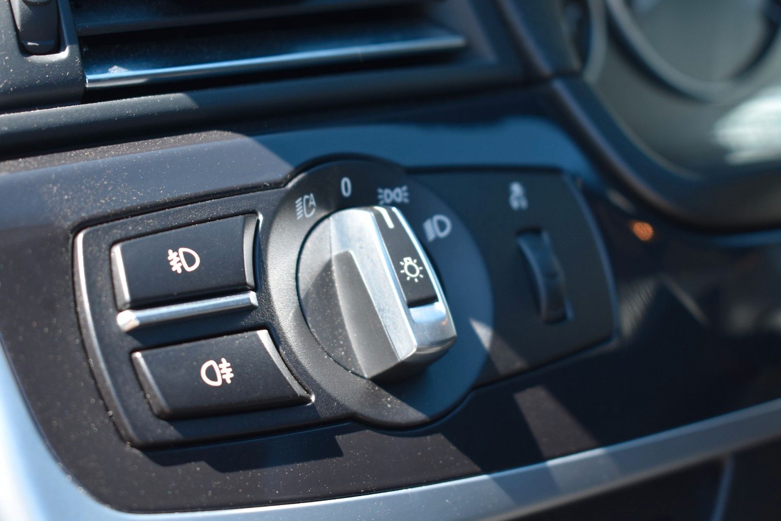 Fahrzeugabbildung BMW 530d Limousine xDrive AHK/Memory/ACC/SLI/Leder