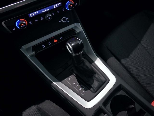 Fahrzeugabbildung Audi Q3  Advanced 35 TDI S-Tronic | LED AHK RFK