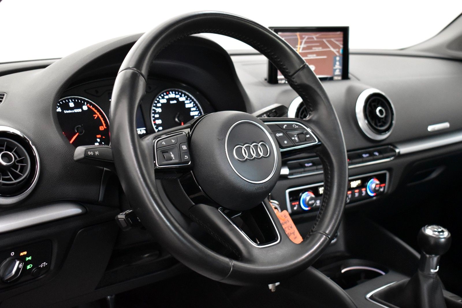 Fahrzeugabbildung Audi A3 Sportback Navi,Xenon,SH,PDC,Allwetterreifen